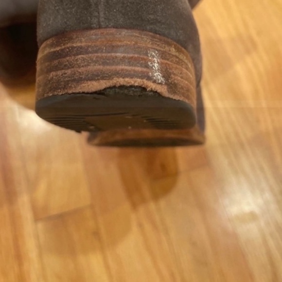 Ugg gray leather Caitlyn boots - Picture 13 of 14